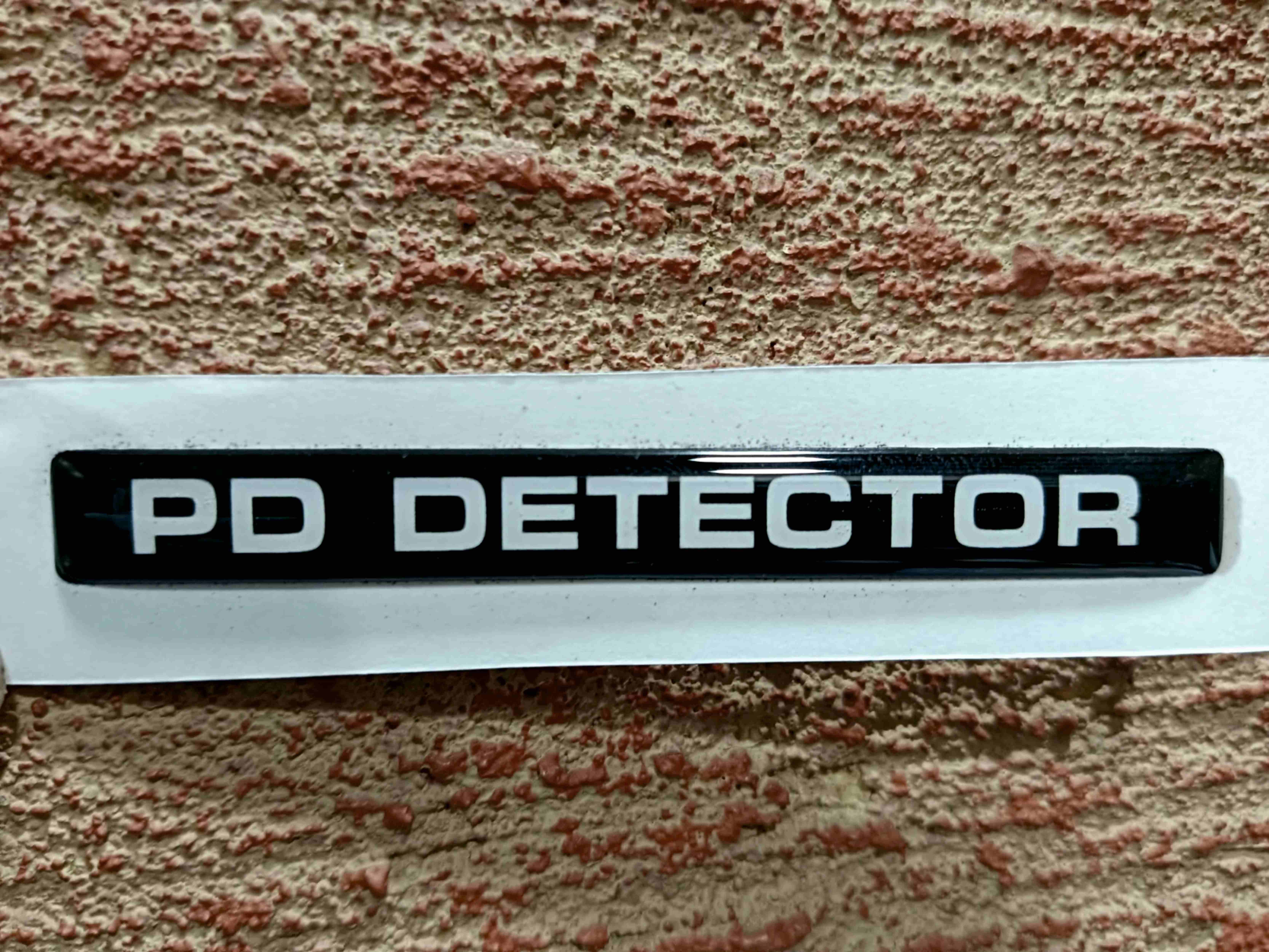 DOM STICKER
